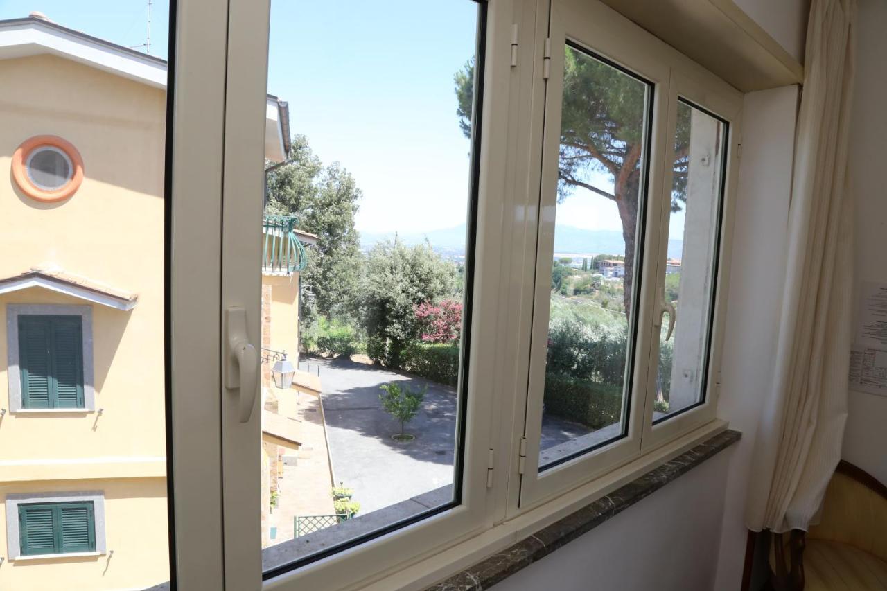 Tenuta Di Pietra Porzia Monte Porzio Catone Exteriör bild