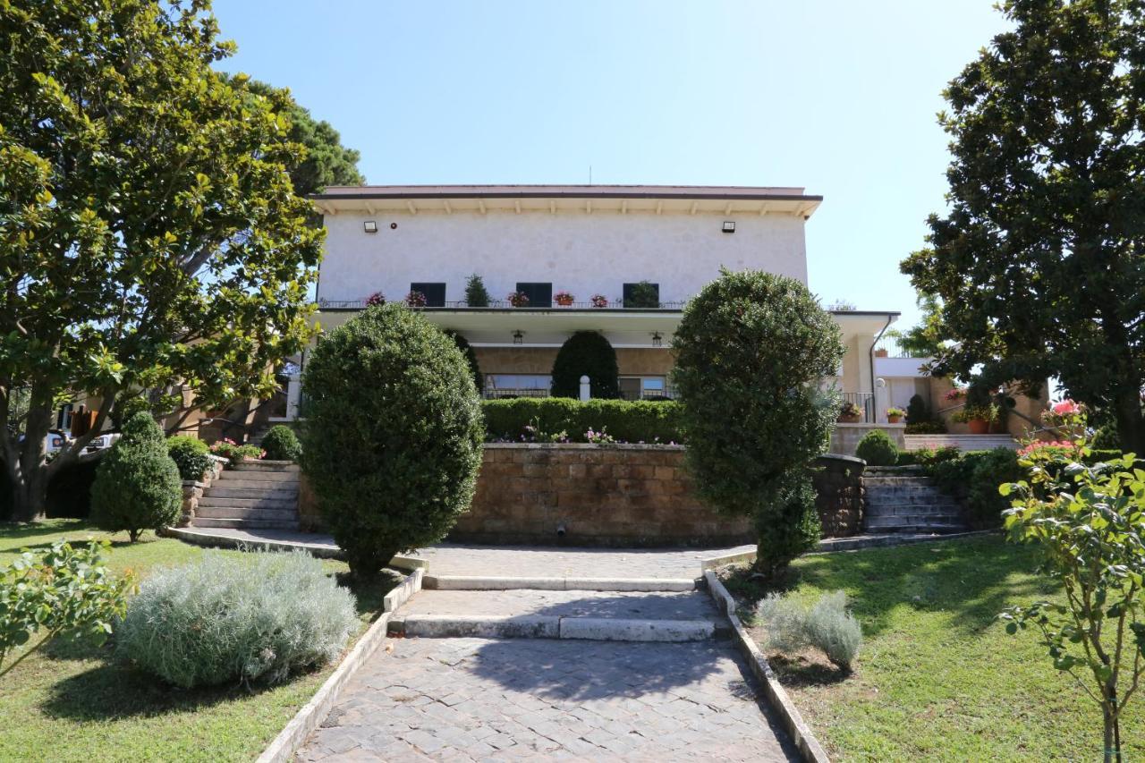 Tenuta Di Pietra Porzia Monte Porzio Catone Exteriör bild