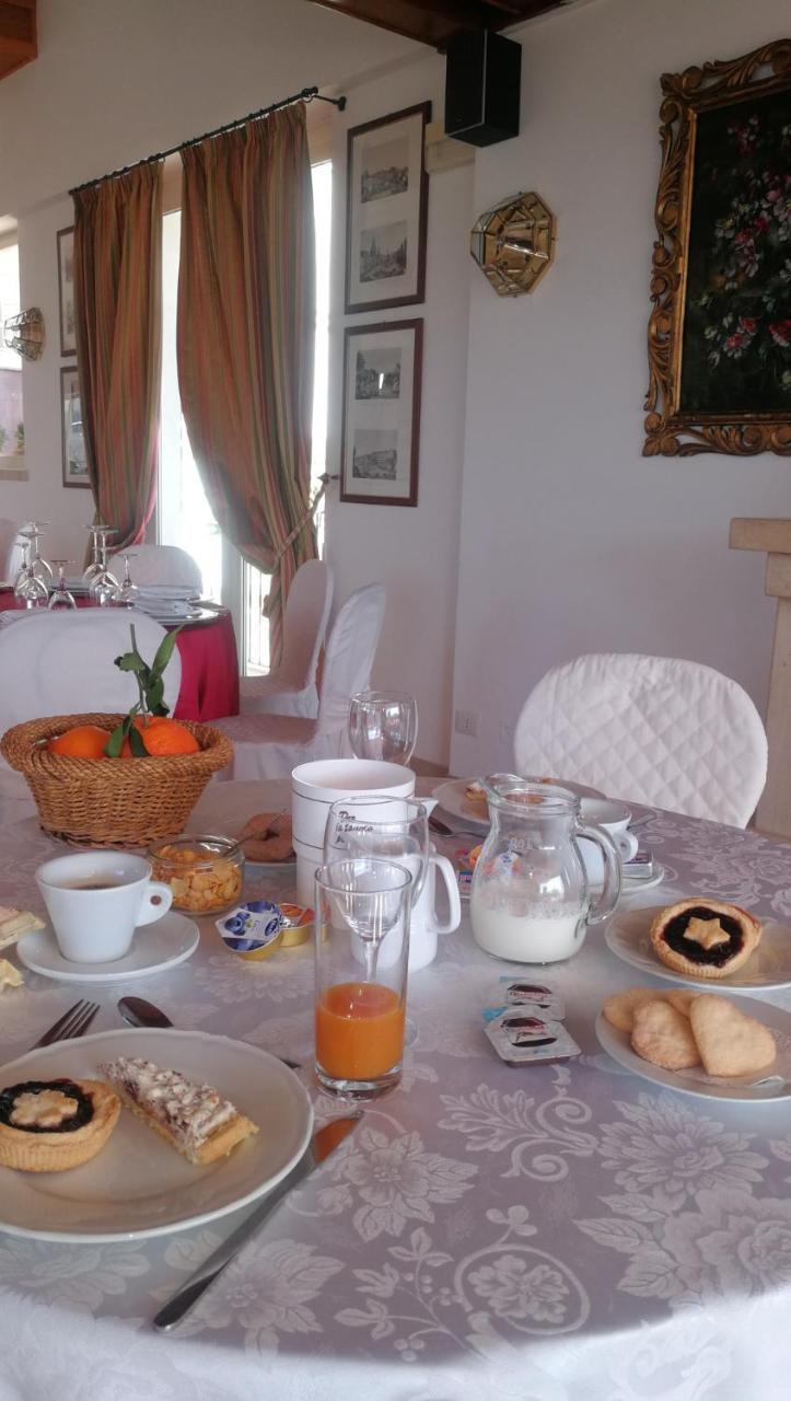 Tenuta Di Pietra Porzia Monte Porzio Catone Exteriör bild